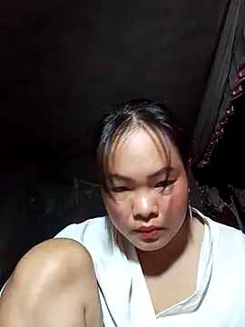 Snapshot of emilyzz chatting on 01-11-26, 02:05 emilyzz online show from 01-11-26, 02:05