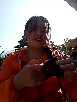 Snapshot of emilyzz chatting on 01-18-26, 07:23 emilyzz online show from 01-18-26, 07:23