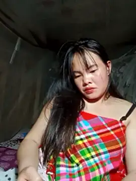 Snapshot of emilyzz chatting on 02-11-26, 03:28 emilyzz online show from 02-11-26, 03:28