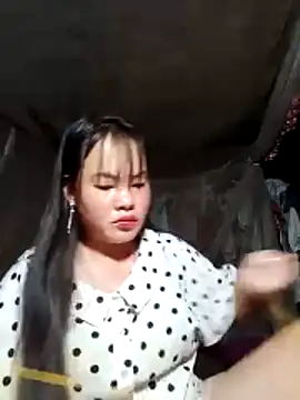 Snapshot of emilyzz chatting on 02-12-26, 03:34 emilyzz online show from 02-12-26, 03:34