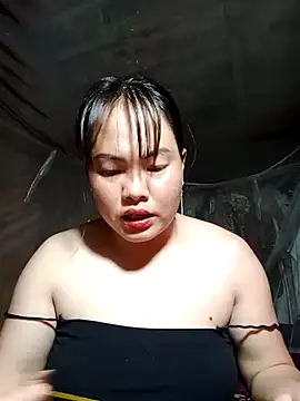 Snapshot of emilyzz chatting on 02-25-26, 01:59 emilyzz online show from 02-25-26, 01:59