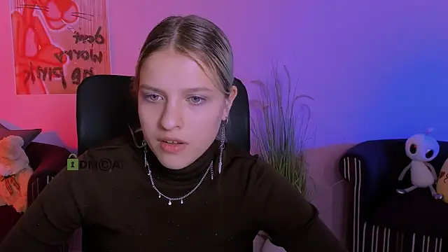 kaela spell  online show from 11-26-25, 12:22