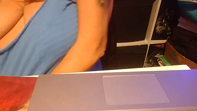 Milf Lady Frankfurt online show from 10-03-25, 08:28