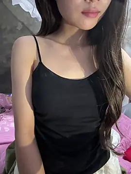 Snapshot of Bella_sexy98 chatting on 07-17-26, 05:14 Bella sexy98 online show from 07-17-26, 05:14