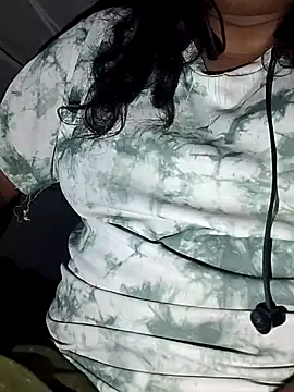 lickcandy online show from 10-31-25, 05:14