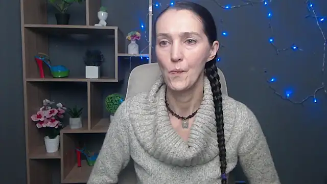 TayaFinch online show from 11-05-25, 01:00