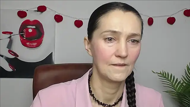 TayaFinch online show from 02-16-26, 01:07