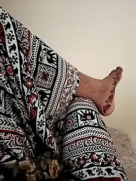 Snapshot of bharti_123321 chatting on 10-14-25, 11:22 bharti 123321 online show from 10-14-25, 11:22