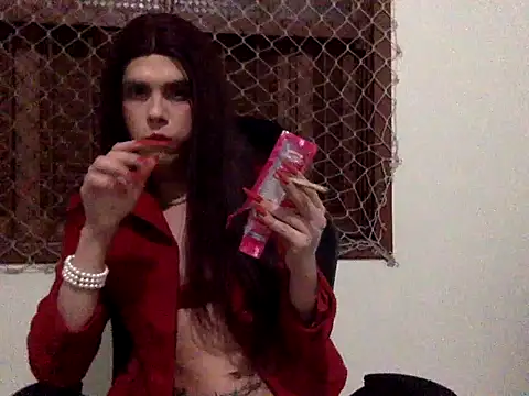Snapshot of gisele23cm chatting on 06-12-26, 04:00 gisele23cm online show from 06-12-26, 04:00