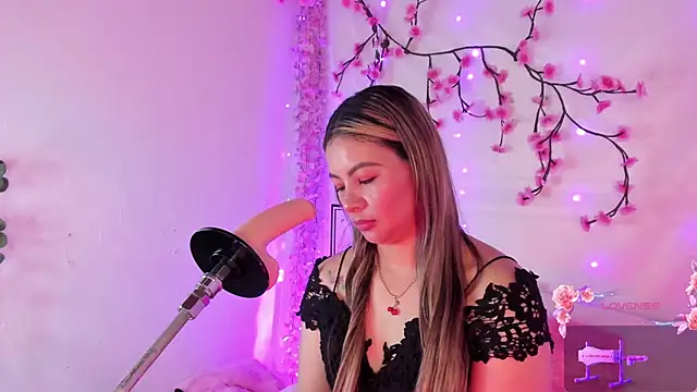 chubbyZoe online show from 10-31-25, 02:51