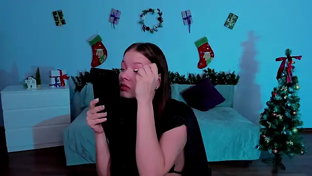 Snapshot of BetsyKiss chatting on 12-20-25, 06:09 BetsyKiss online show from 12-20-25, 06:09