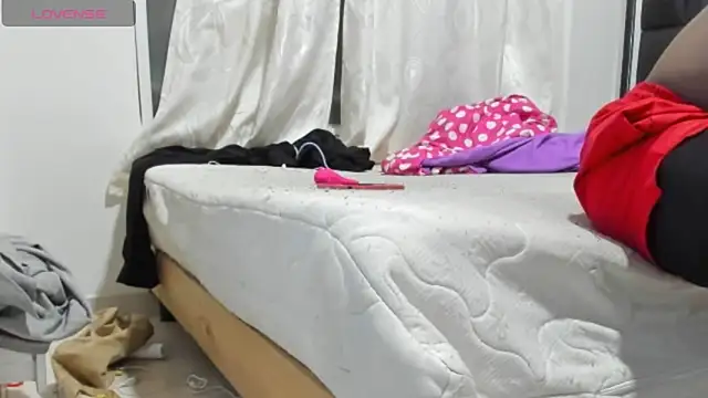 Snapshot of ArexBlakk chatting on 01-11-26, 04:01 ArexBlakk online show from 01-11-26, 04:01