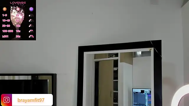 Snapshot of ArexBlakk chatting on 02-25-26, 02:27 ArexBlakk online show from 02-25-26, 02:27