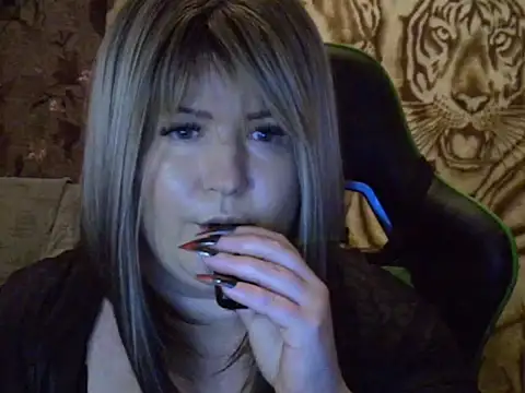 YuliiaSan online show from 12-05-25, 07:10