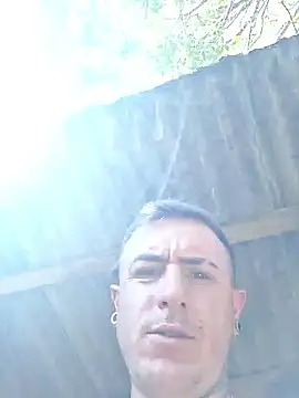 Snapshot of Bottz777 chatting on 10-06-25, 12:24 Bottz777 online show from 10-06-25, 12:24