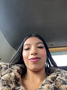 Tiffany Low online show from 06-16-26, 03:58