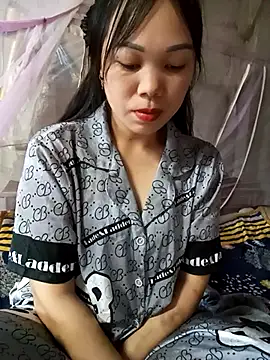 Snapshot of Tary_toot chatting on 10-18-25, 12:57 Tary toot online show from 10-18-25, 12:57