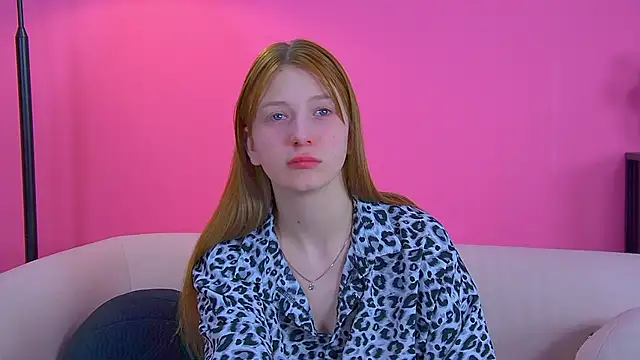 BeatriceBinoche online show from 11-27-25, 06:32