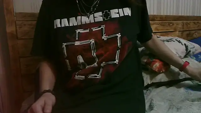 Snapshot of EthelsLover chatting on 10-15-25, 07:25 EthelsLover online show from 10-15-25, 07:25