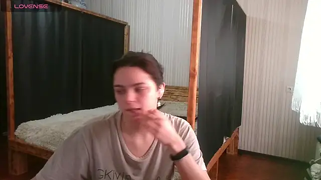 Snapshot of EthelsLover chatting on 01-11-26, 10:09 EthelsLover online show from 01-11-26, 10:09