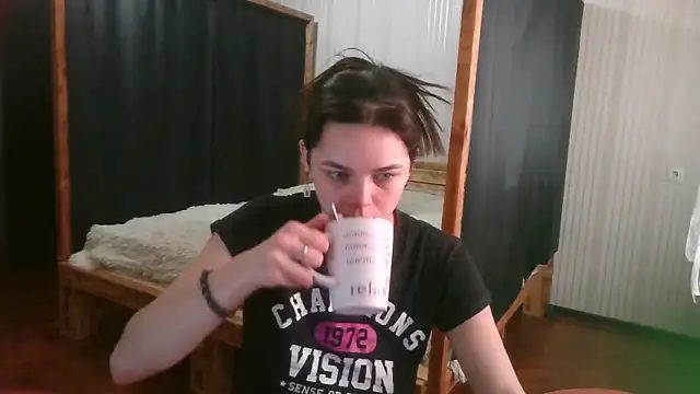 Snapshot of EthelsLover chatting on 02-12-26, 09:15 EthelsLover online show from 02-12-26, 09:15