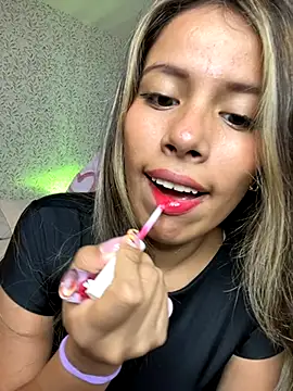 EMILIIA RICHTER   online show from 11-03-25, 05:58