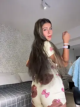 EMILIIA RICHTER   online show from 12-02-25, 11:37