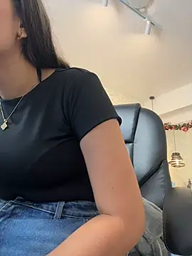 EMILIIA RICHTER   online show from 04-09-26, 08:03