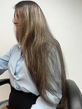 EMILIIA RICHTER   online show from 04-15-26, 07:43