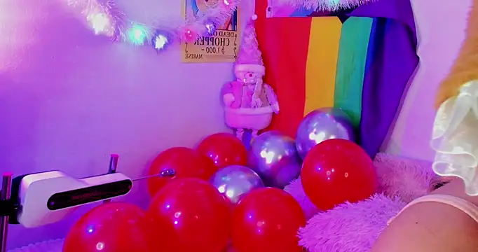 NekoWaifu online show from 12-19-25, 02:46