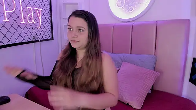Snapshot of sophiee09_ chatting on 10-02-25, 01:29 sophiee09 online show from 10-02-25, 01:29