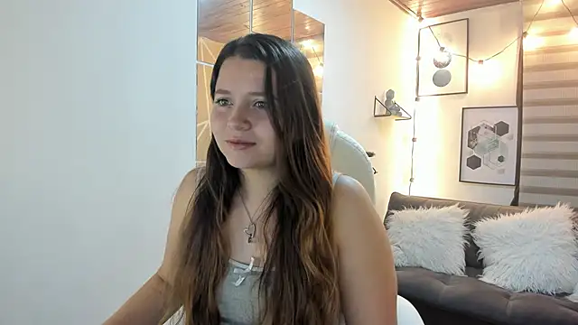 Snapshot of sophiee09_ chatting on 10-10-25, 01:54 sophiee09 online show from 10-10-25, 01:54