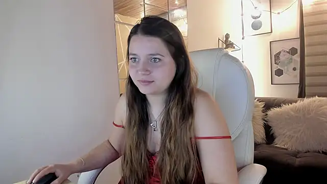 Snapshot of sophiee09_ chatting on 10-11-25, 03:10 sophiee09 online show from 10-11-25, 03:10