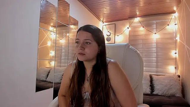 sophiee09  online show from 10-25-25, 01:40