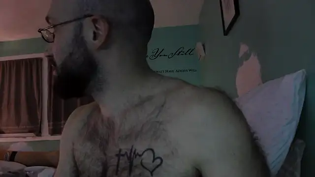 Snapshot of versatilevortex chatting on 10-05-25, 02:10 versatilevortex online show from 10-05-25, 02:10