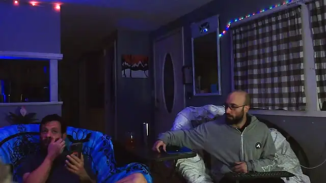 Snapshot of versatilevortex chatting on 10-10-25, 12:09 versatilevortex online show from 10-10-25, 12:09