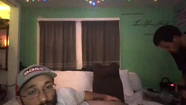 Snapshot of versatilevortex chatting on 11-15-25, 05:38 versatilevortex online show from 11-15-25, 05:38