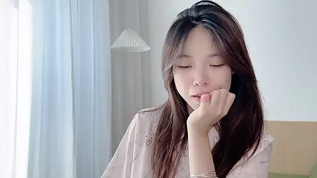 Snapshot of Meng_777 chatting on 10-11-25, 04:22 Meng 777 online show from 10-11-25, 04:22