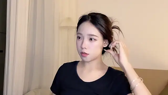 Snapshot of Meng_777 chatting on 10-16-25, 11:55 Meng 777 online show from 10-16-25, 11:55