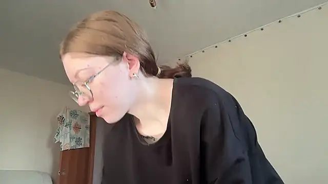 MargarettNewbie online show from 09-21-25, 04:14