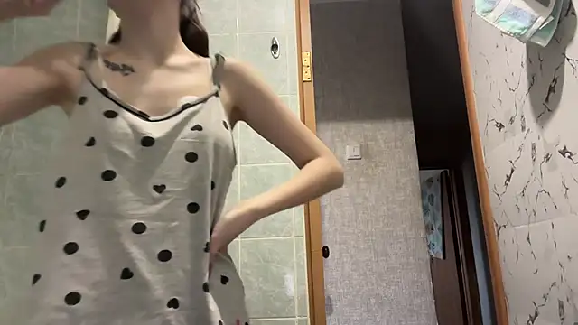 MargarettNewbie online show from 10-10-25, 04:11