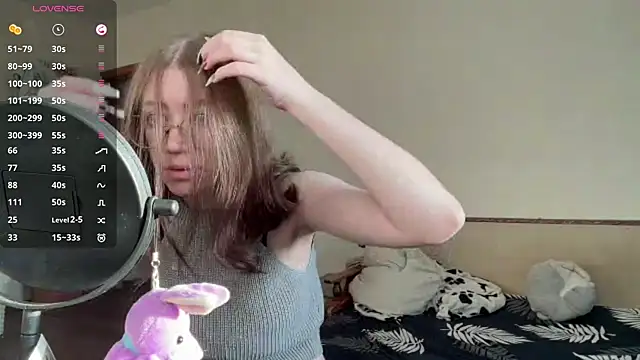 MargarettNewbie online show from 10-18-25, 04:15