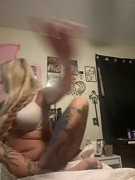 tattoobarbiexox online show from 10-14-25, 10:27