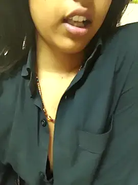 reetika6375 online show from 01-17-26, 08:56