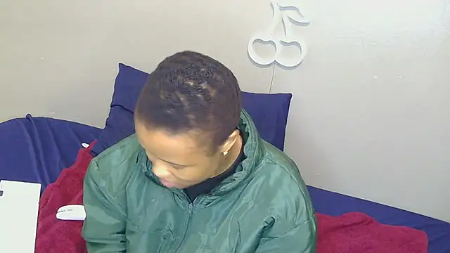 Serafynn online show from 10-01-25, 07:31