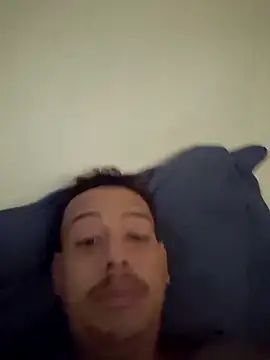 maicon9339 online show from 11-08-25, 02:39