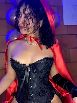 Snapshot of K_Licious chatting on 10-31-25, 08:21 K Licious online show from 10-31-25, 08:21