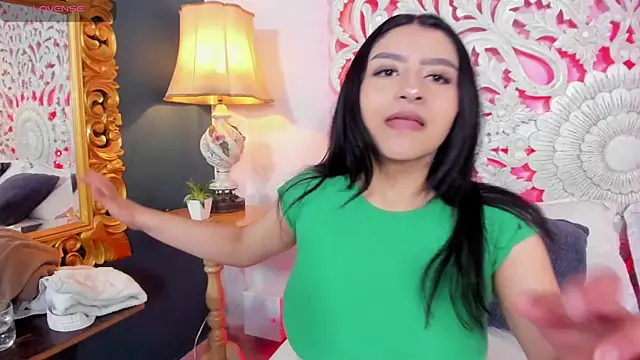 Snapshot of Sam_collinss_ chatting on 11-04-25, 07:57 Sam collinss online show from 11-04-25, 07:57