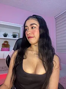 camila1 torres  online show from 05-11-26, 07:33