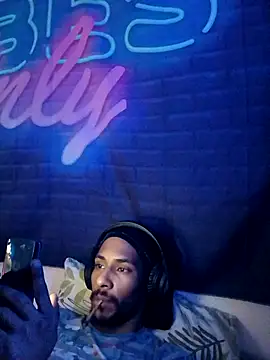 Snapshot of Mikaaa97 chatting on 01-09-26, 12:02 Mikaaa97 online show from 01-09-26, 12:02